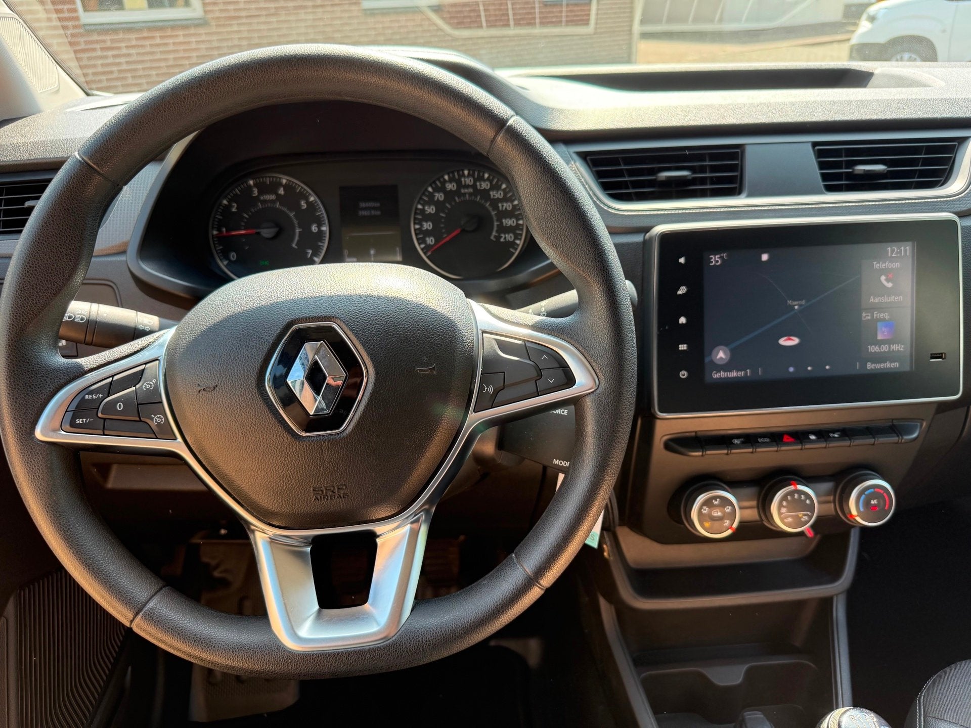 Renault Express 1.5 dCi 75 Comfort + camera navi euro 6, Auto's, Bestelauto's, Voorwielaandrijving, Gebruikt, Euro 6, 4 cilinders
