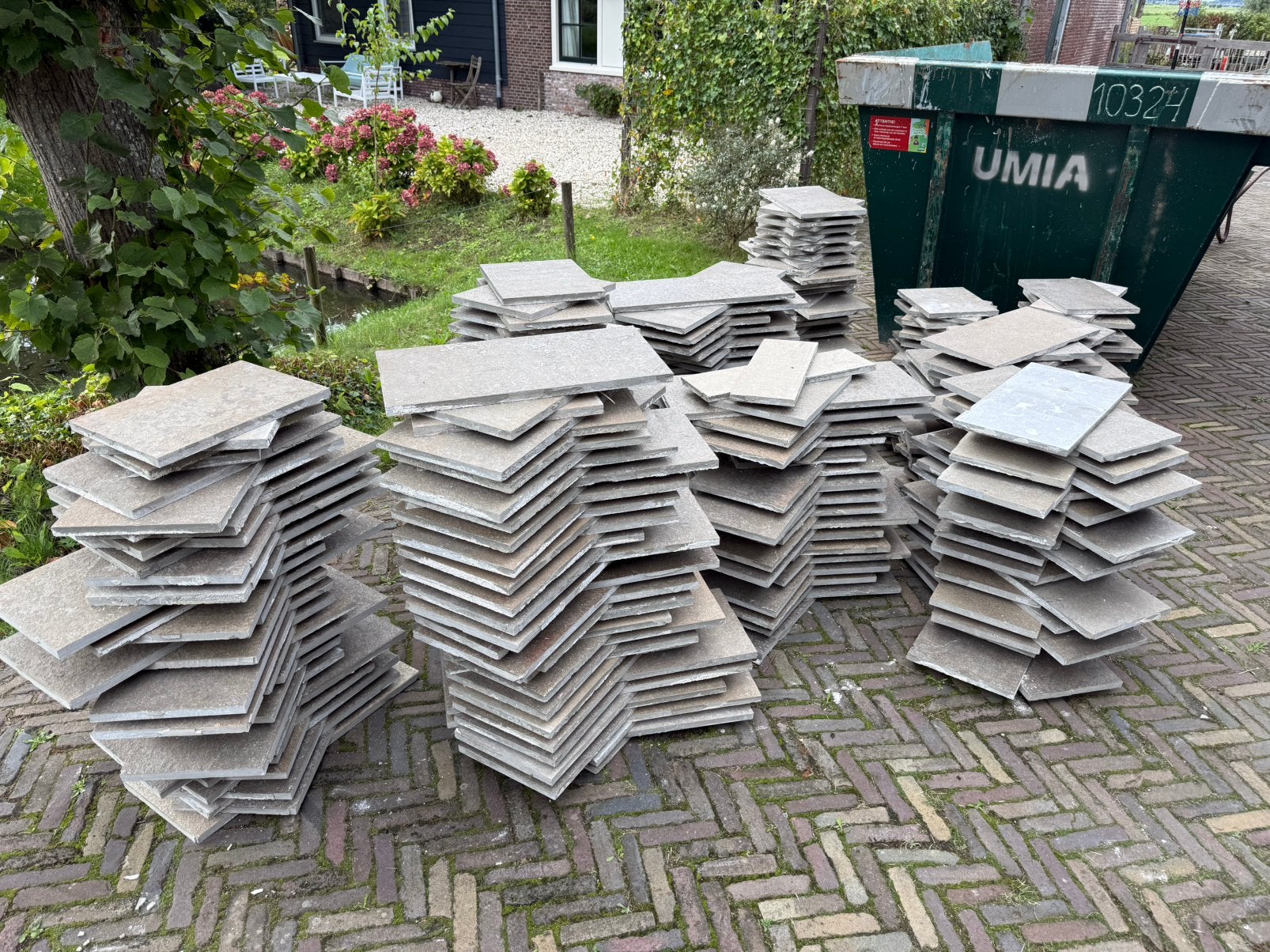 Gebruikte vloertegels van natuursteen, diverse afmetingen, Doe-het-zelf en Verbouw, 40 tot 60 cm, Gebruikt, Graniet, Ophalen of Verzenden