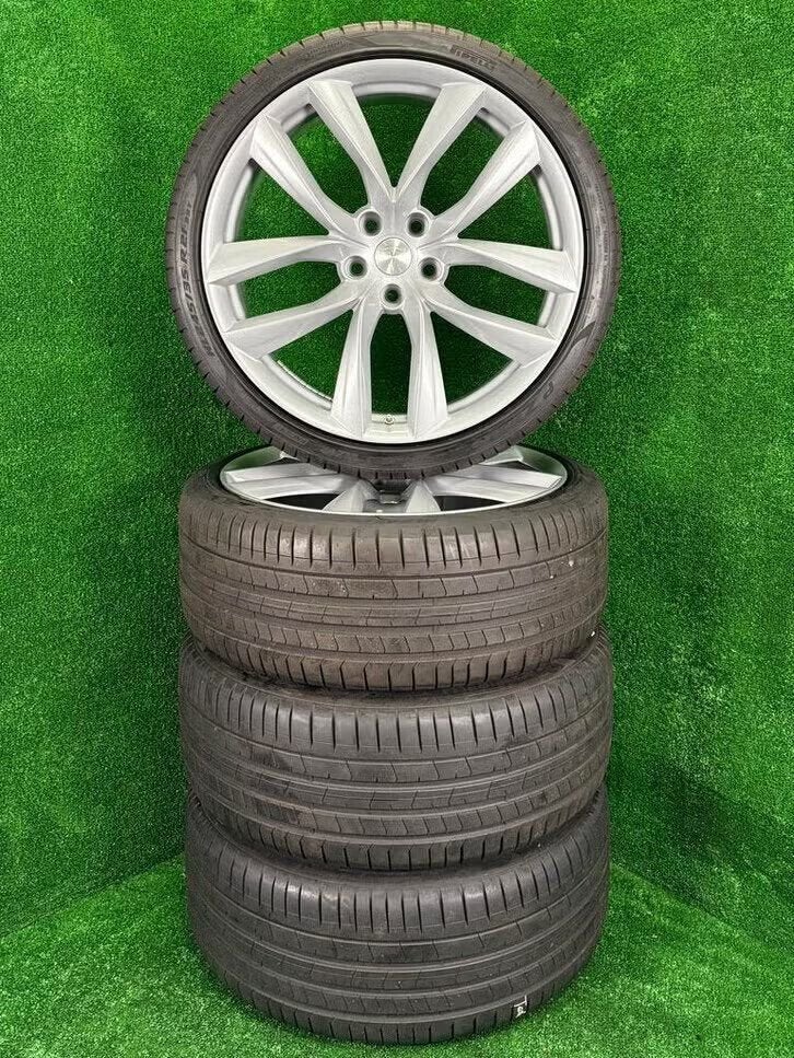 Originele 21 inch Tesla Model S Arachnid velgen met banden, Banden en Velgen, Tesla, Zomerbanden, Gebruikt