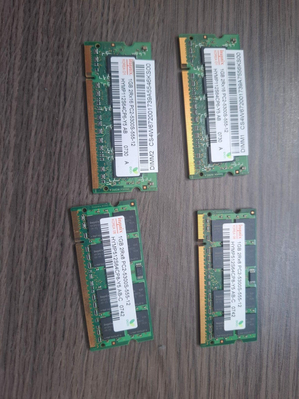 Hynix 1GB DDR2 RAM Geheugenmodules (4 stuks), Computers en Software, RAM geheugen, Gebruikt, Ophalen of Verzenden, DDR2, Laptop
