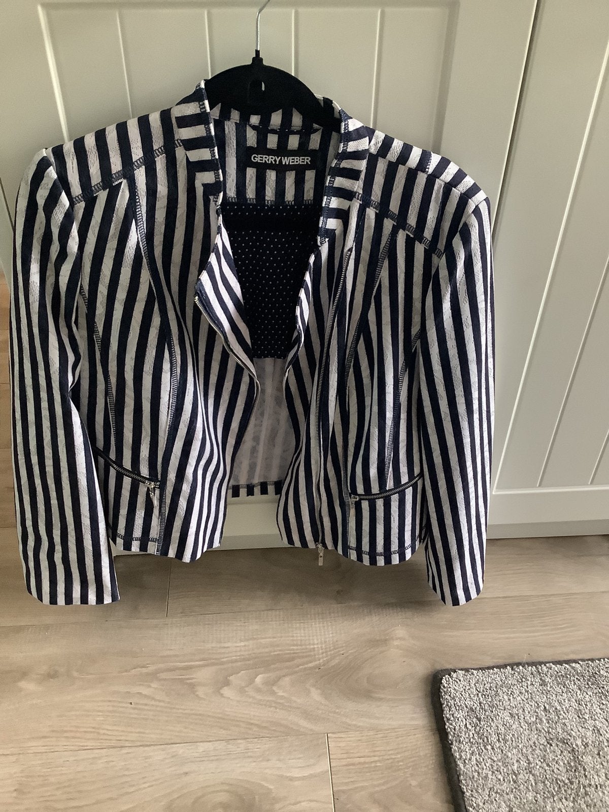 Mooi Gerry Weber jasje, Ophalen of Verzenden, Zo goed als nieuw, Maat 38/40 (M), Blauw