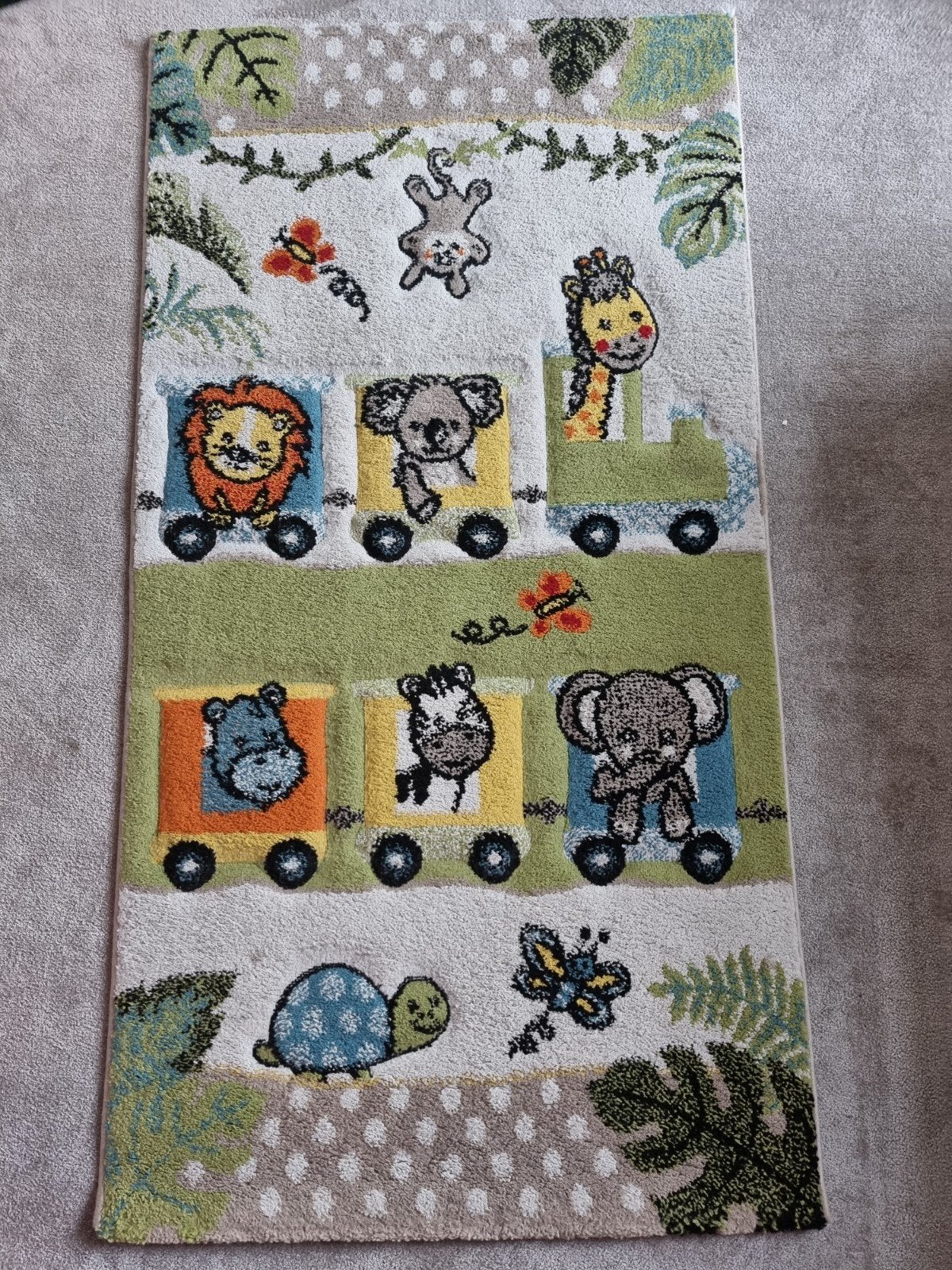 Vrolijk kindertapijt met jungledieren - 80x151 cm, Ophalen, Gebruikt, Kinderkamer, Jungle, Dieren, Speels, 50 tot 100 cm