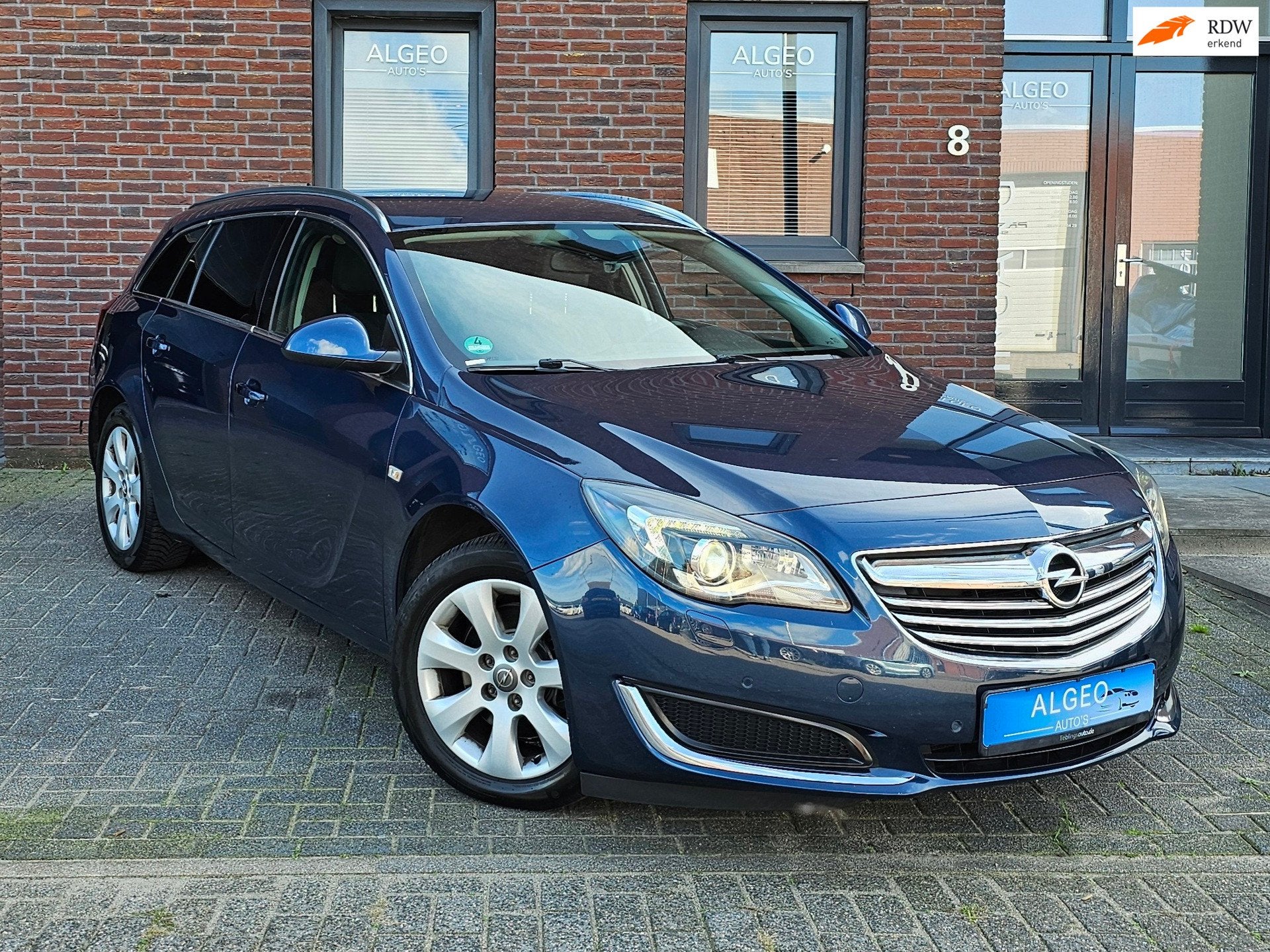 Opel Insignia Sports Tourer 1.6 T Innovation / Autommat / 17, Gebruikt, 4 cilinders, Blauw, Leder en Stof