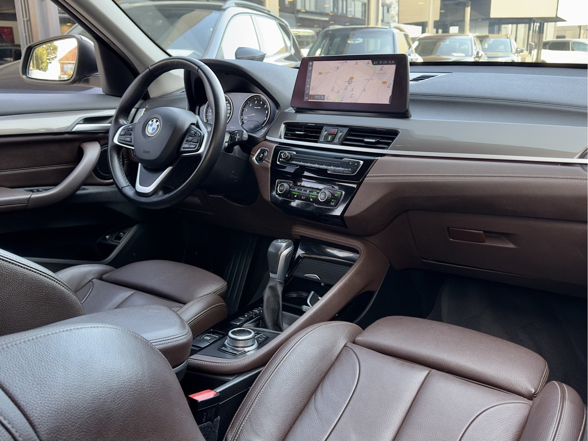 BMW X1 xDrive25e AUT6 EDITION. SPORTLEDER NAVI CAMERA APPLE-, Auto's, Gebruikt, 95 pk, Bruin, Automatische klimaatregeling