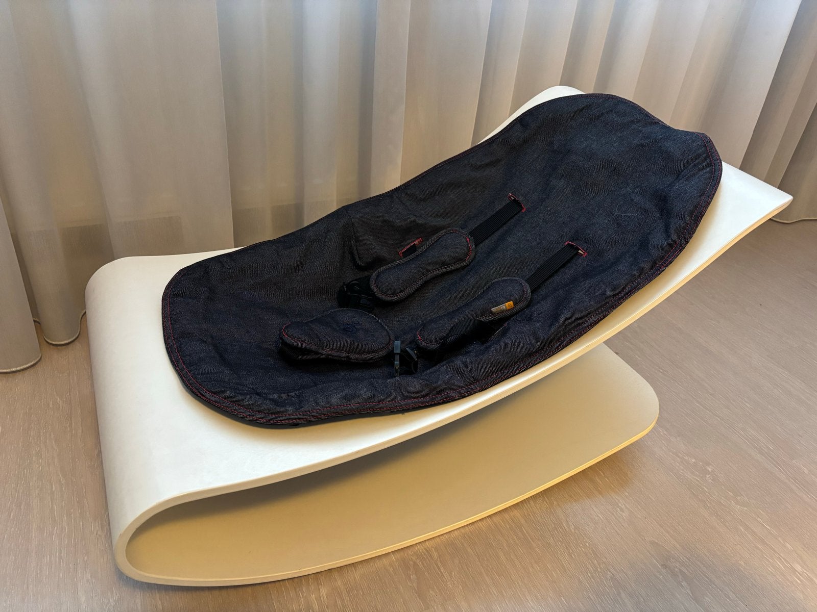 Wipstoel Bloom Coco Baby lounger Stylewood jeans edition, Kinderen en Baby's, Wipstoel, Ophalen, Overige merken, Met gordel(s) of riempje(s)