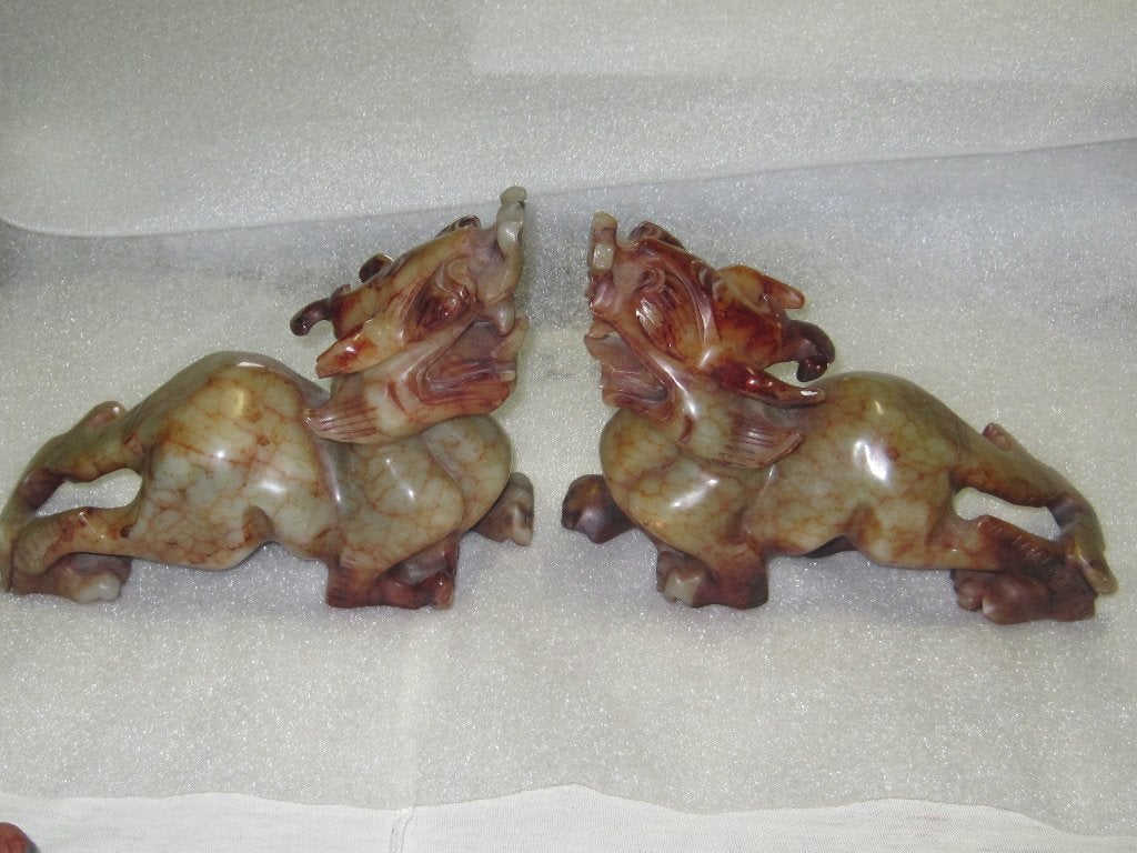 Chinees handgesneden jade beeld  mythisch draak ca1960, Ophalen, Handgemaakt