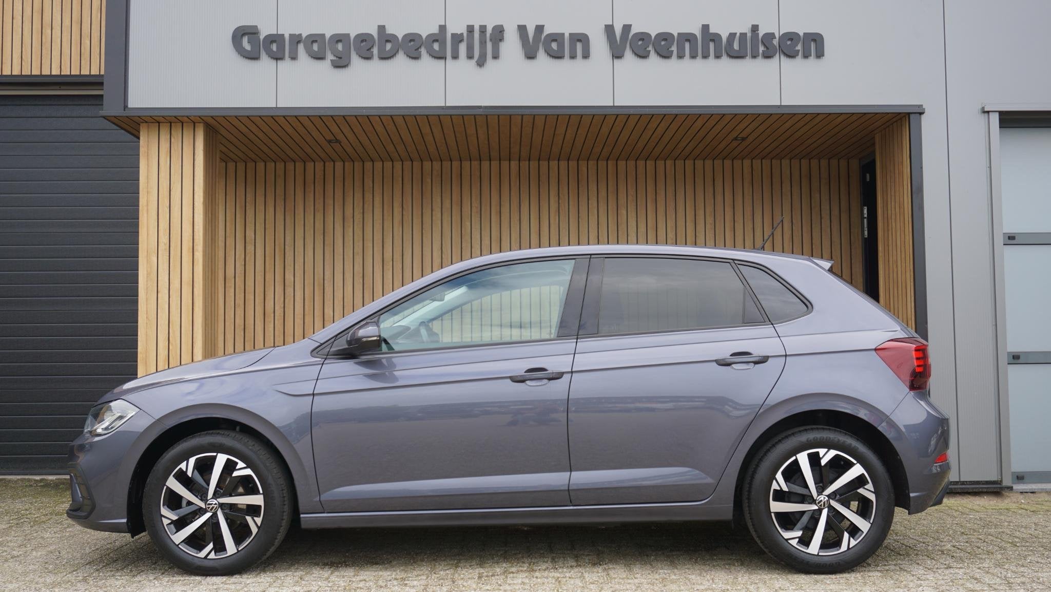 Volkswagen Polo 1.0 TSI 95pk 5Drs Life *Facelift Polo* Virtu, Voorwielaandrijving, Stof, Gebruikt, 1072 kg
