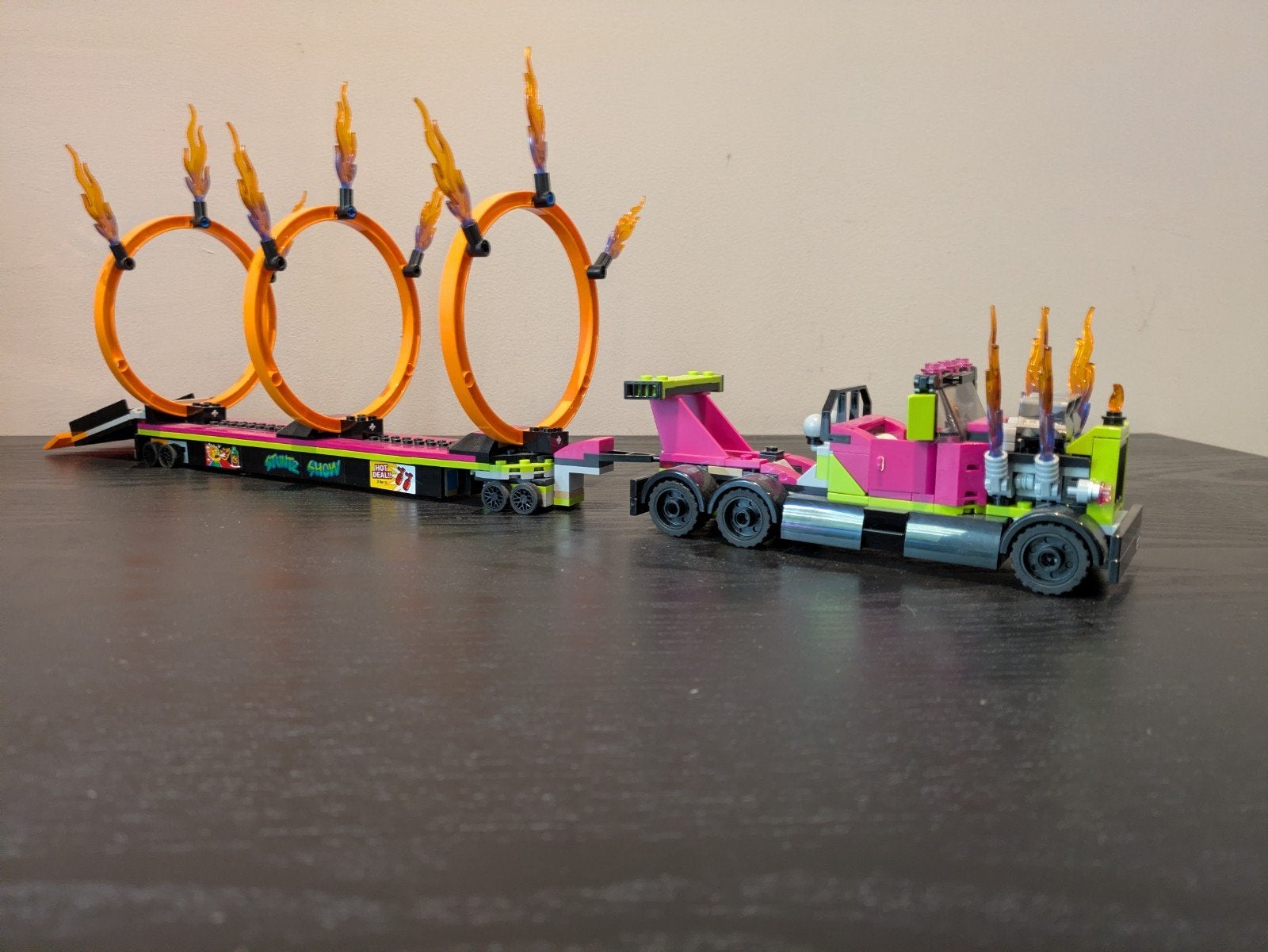 LEGO City Stuntz Stunttruck & Ring of Fire-uitdaging (60357), City, Lego, Ophalen of Verzenden, Zo goed als nieuw