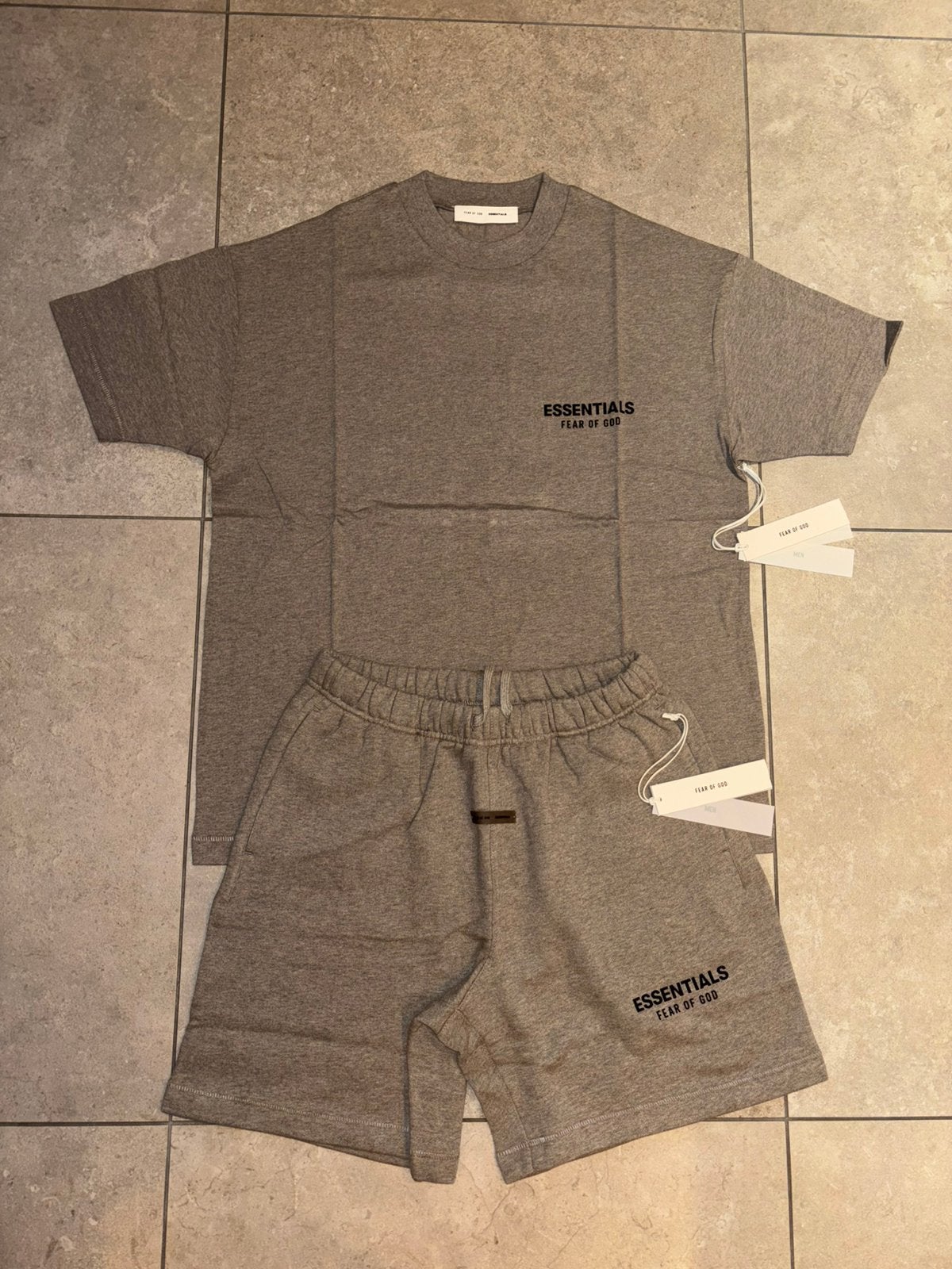 Fear of God Essentials SS25 Homestead Heather maat M, Ophalen of Verzenden, Nieuw, Maat 48/50 (M)