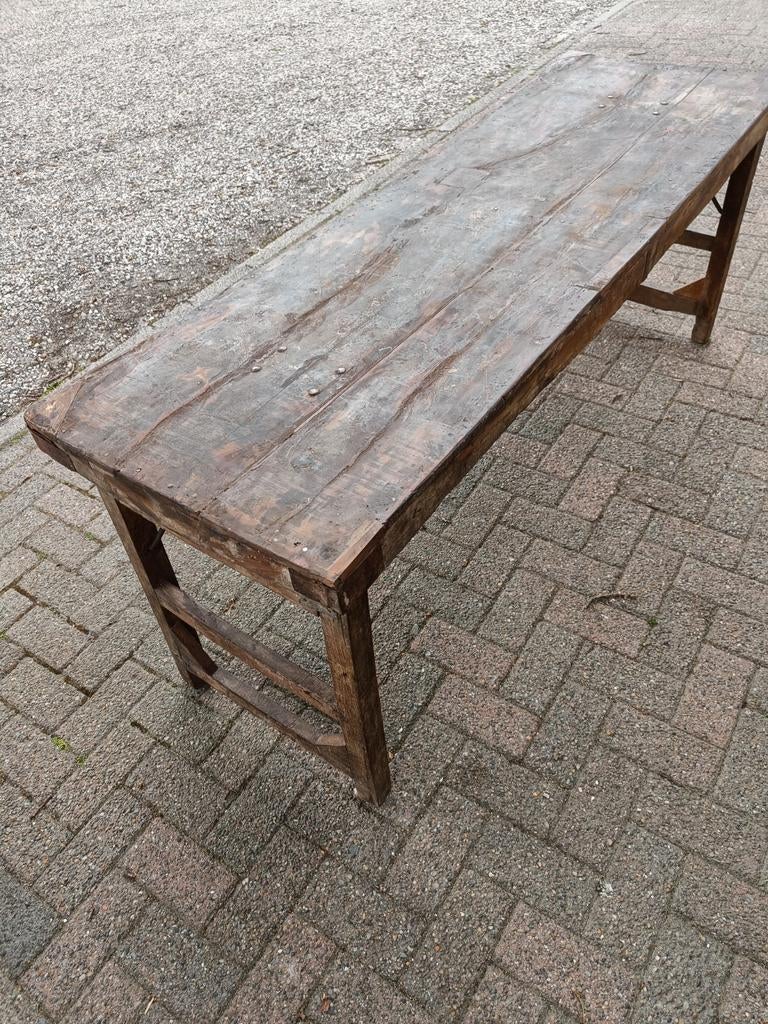 Markt tafel uit India, Ophalen