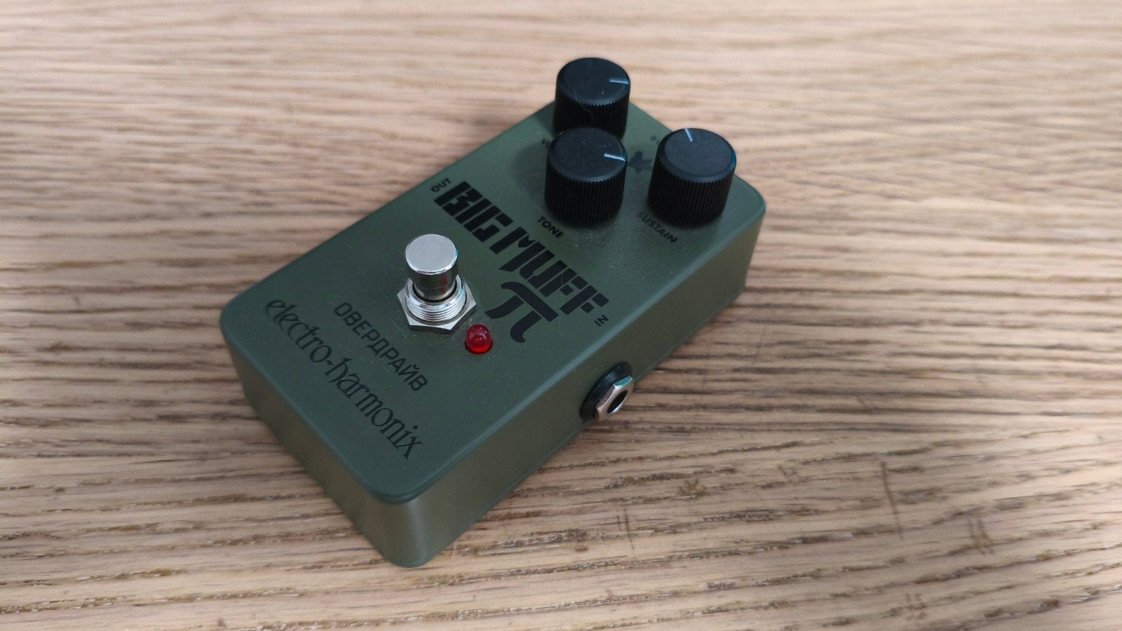 EHX Green Russian Big Muff nano, Muziek en Instrumenten, Ophalen of Verzenden, Zo goed als nieuw, Distortion, Overdrive of Fuzz
