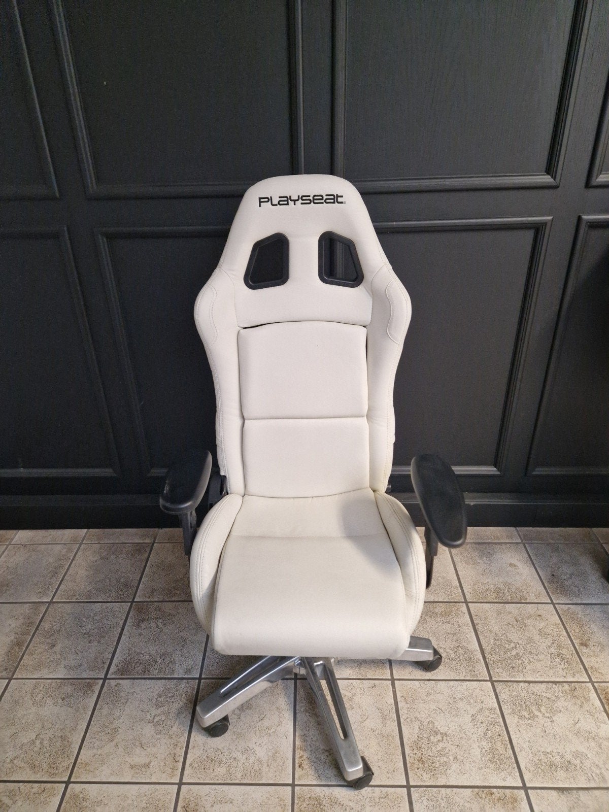 gaming stoel Playseat wit Show model ( Zevenaar, Ophalen, Wit, Zo goed als nieuw, Gaming bureaustoel