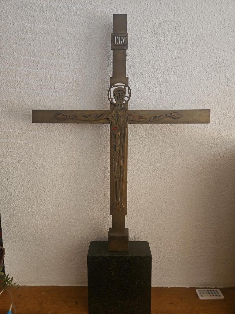 Antiek bronzen kruisbeeld met marmeren voet, Antiek en Kunst, Antiek | Religie, Ophalen