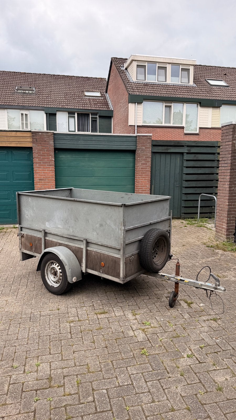 Aanhanger met bakmaat 210x120cm met schotten rondom huif, Ophalen, Gebruikt