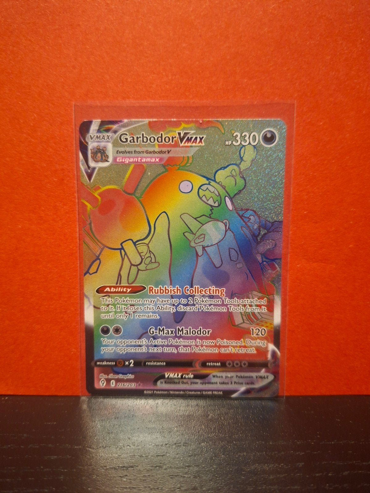 Garbodor VMAX Rainbow 216/203 — Evolving Skies (NM), Ophalen of Verzenden, Zo goed als nieuw