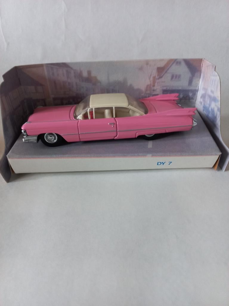 Dinky Collection Cadillac, Hobby en Vrije tijd, Modelauto's | 1:43, Ophalen of Verzenden, Nieuw, Auto, Dinky Toys