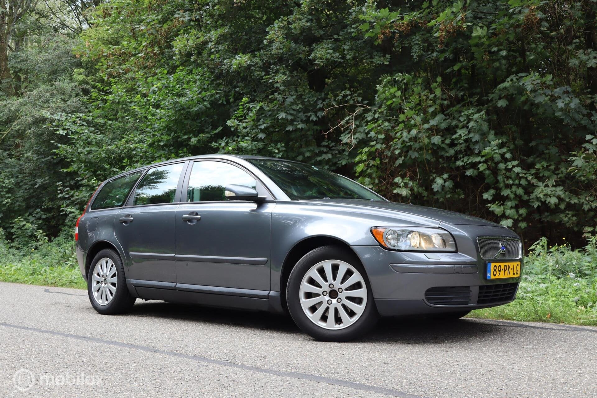 Volvo V50 2.4 Elan | Airco | Cruise Control | ESP | AUTOMAAT, Auto's, Gebruikt, 700 kg, 2435 cc, 5 cilinders