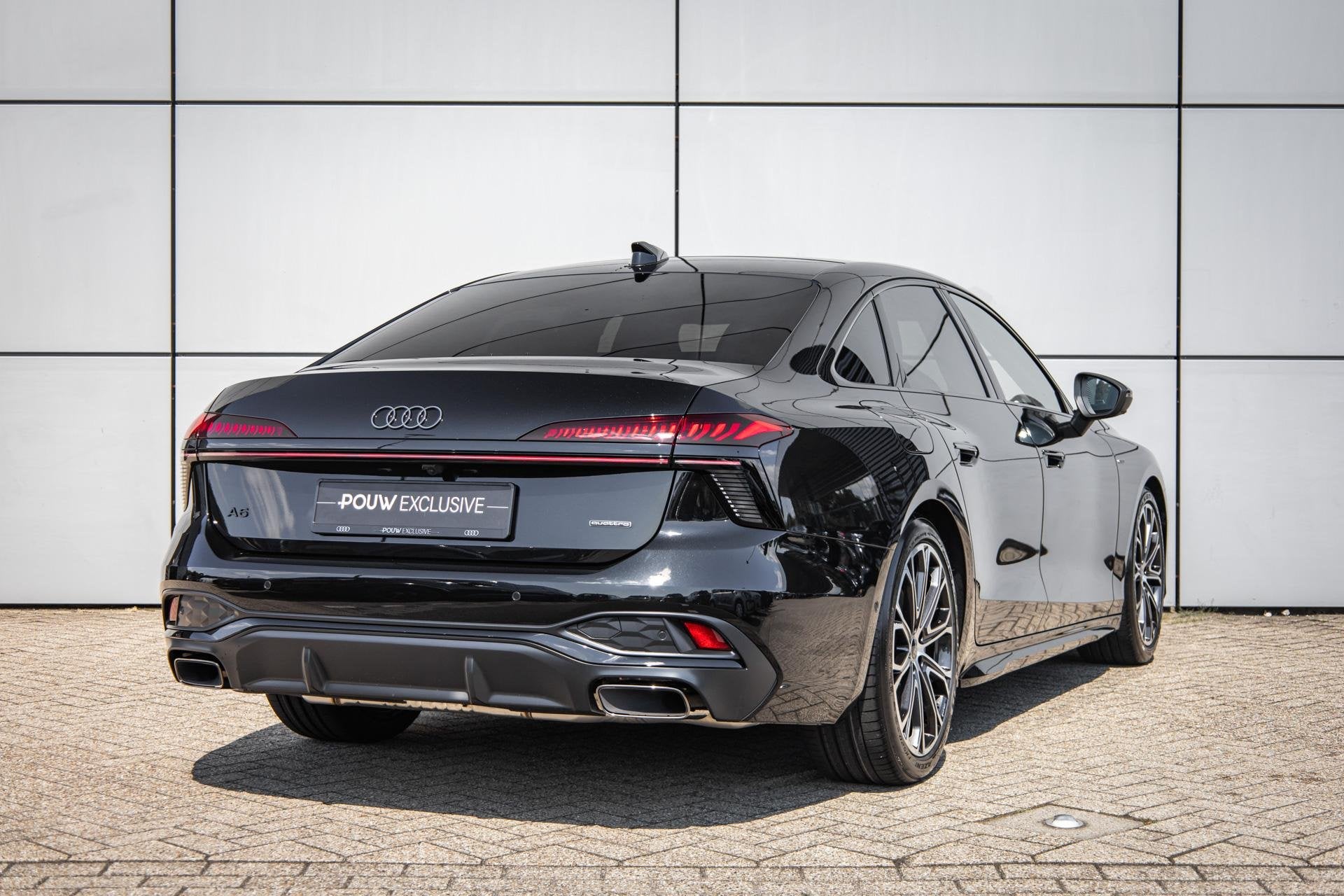 Audi A6 Limousine 2.0 e-hybrid 299pk quattro S Edition | B&O, Auto's, Audi, Automaat, 12 maanden, Euro 6, 4 cilinders