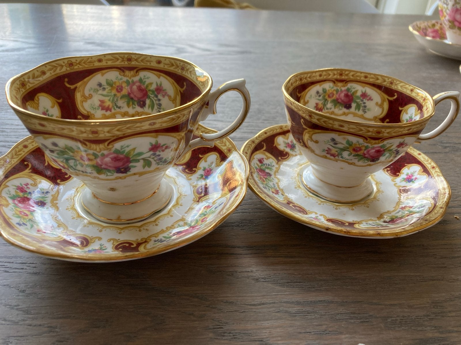 Royal Albert Lady Hamilton theekopjes en schotels, Ophalen of Verzenden