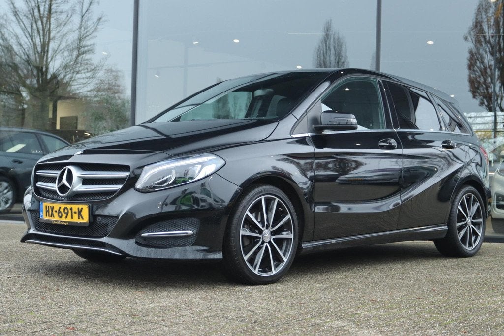 MERCEDES-BENZ B-KLASSE 180 AMBITION | CARPLAY | LED | NAVI |, Auto's, Mercedes-Benz, Gebruikt, 4 cilinders, 66 €/maand, 5 stoelen