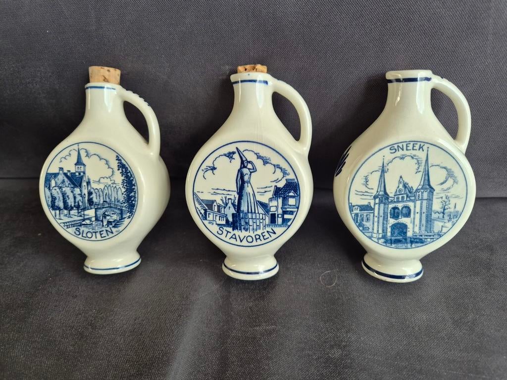 Mooie drankkruikjes uit friesland, Antiek en Kunst, Ophalen of Verzenden