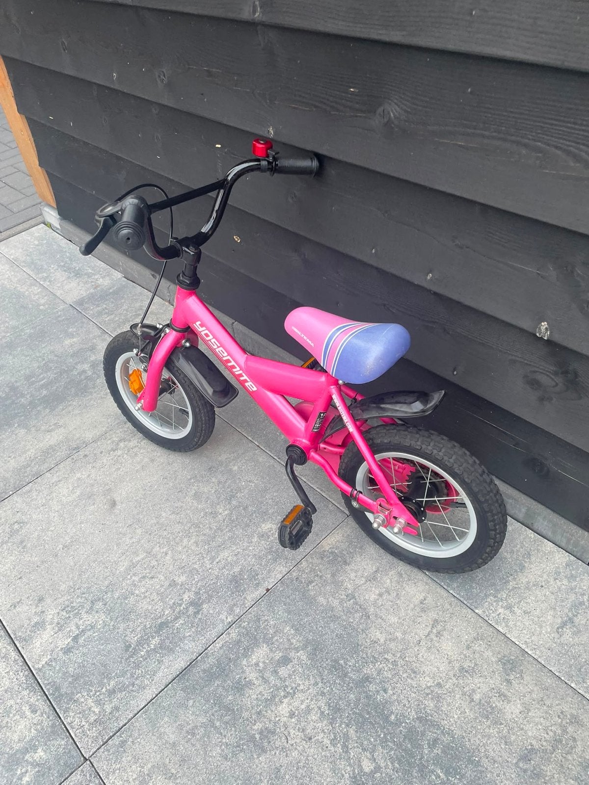Roze Yosemite kinderfiets - Zo goed als nieuw, Ophalen, Zo goed als nieuw, Terugtraprem, Minder dan 16 inch