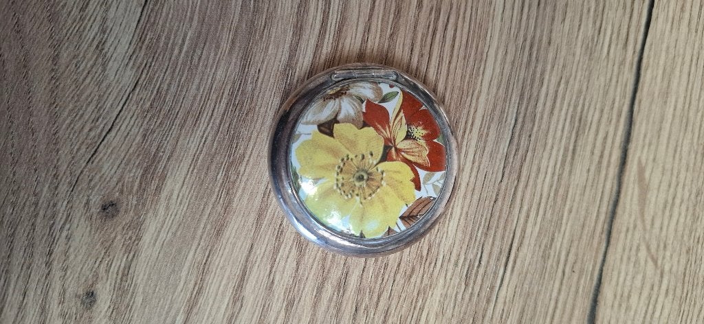 Vintage Pillendoosje Retro BloemenprintJaren 60 Met stempel
