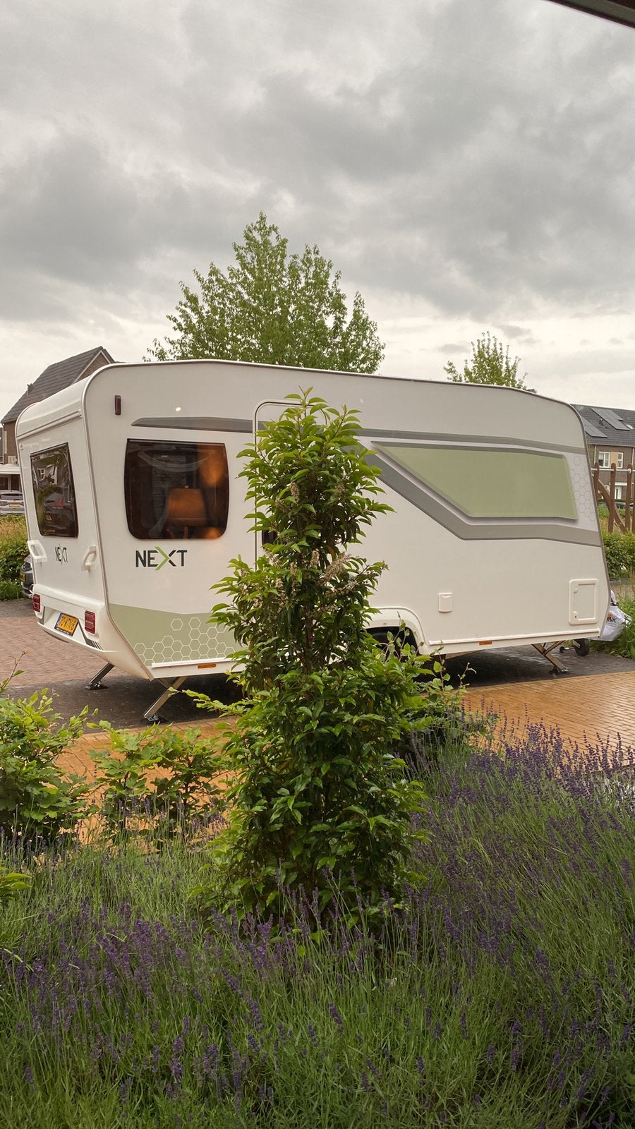 Gezocht caravanstalling, Ophalen