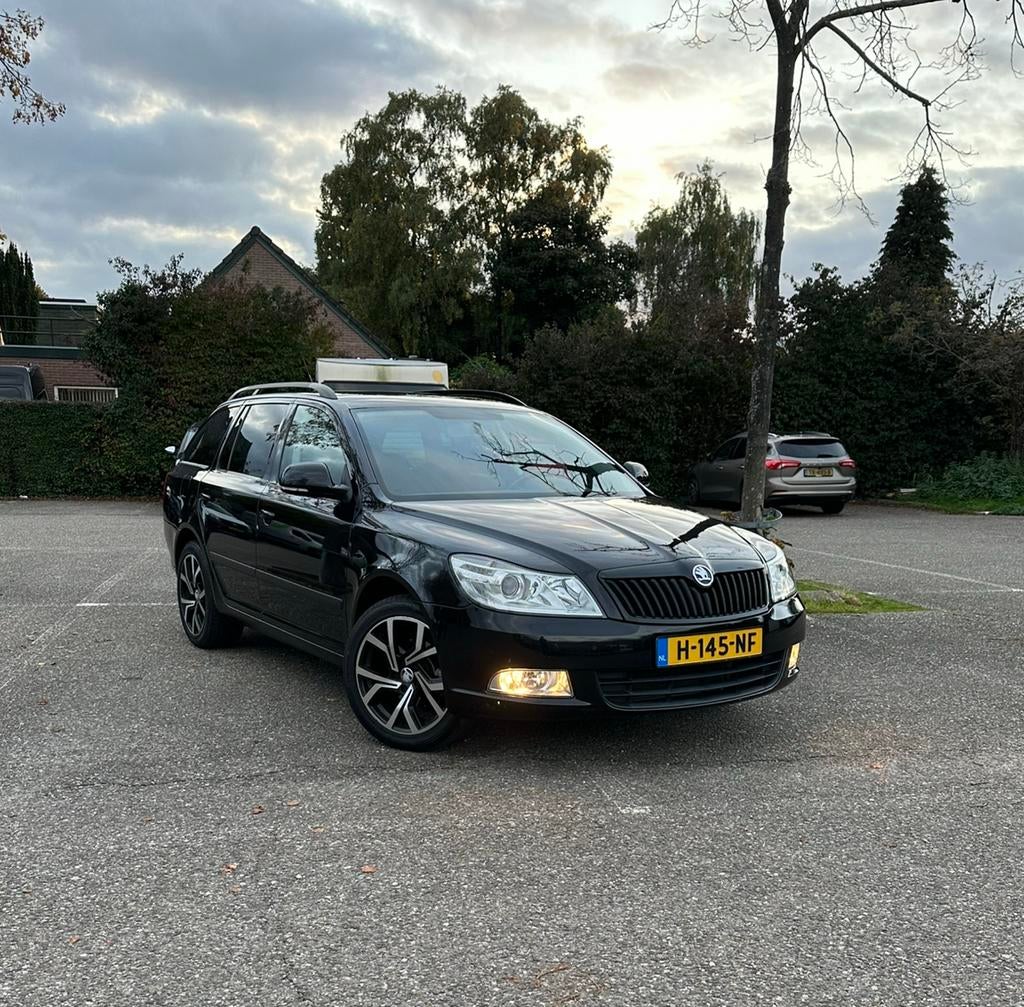 Skoda Octavia 1.4 TSI | Stoelverwarming | Trekhaak | Carplay, Auto's, Skoda, Voorwielaandrijving, Euro 5, 4 cilinders, Stationwagon