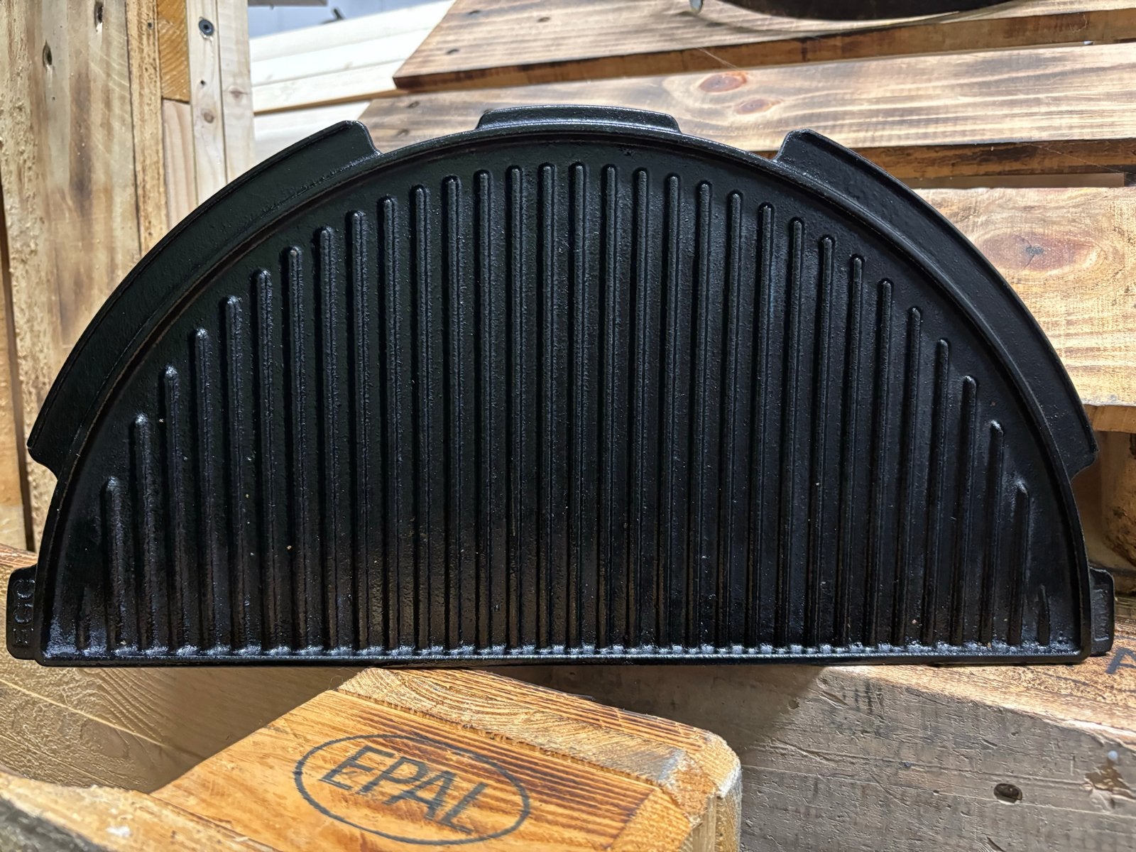 Big Green Egg Large halve gietijzeren plancha, Ophalen of Verzenden, Zo goed als nieuw