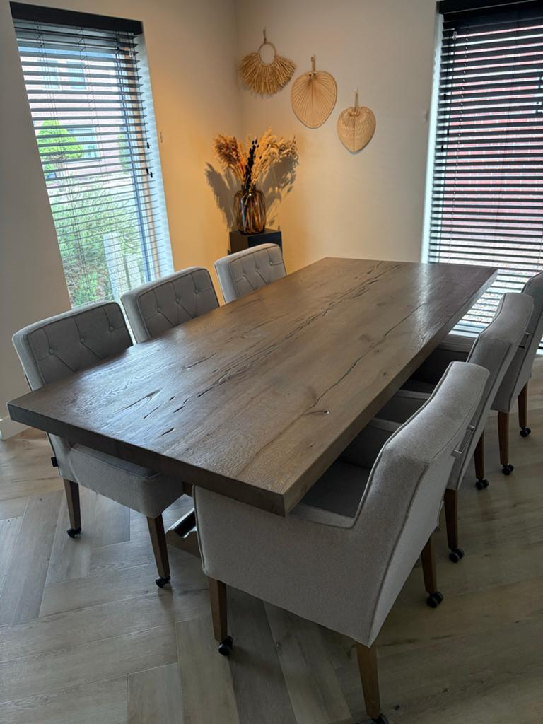 Goossens Eiken Kloostertafel 220x100 - Lichte Grey Wash, Huis en Inrichting, Tafels | Eettafels, Gebruikt, 100 tot 150 cm, Eikenhout