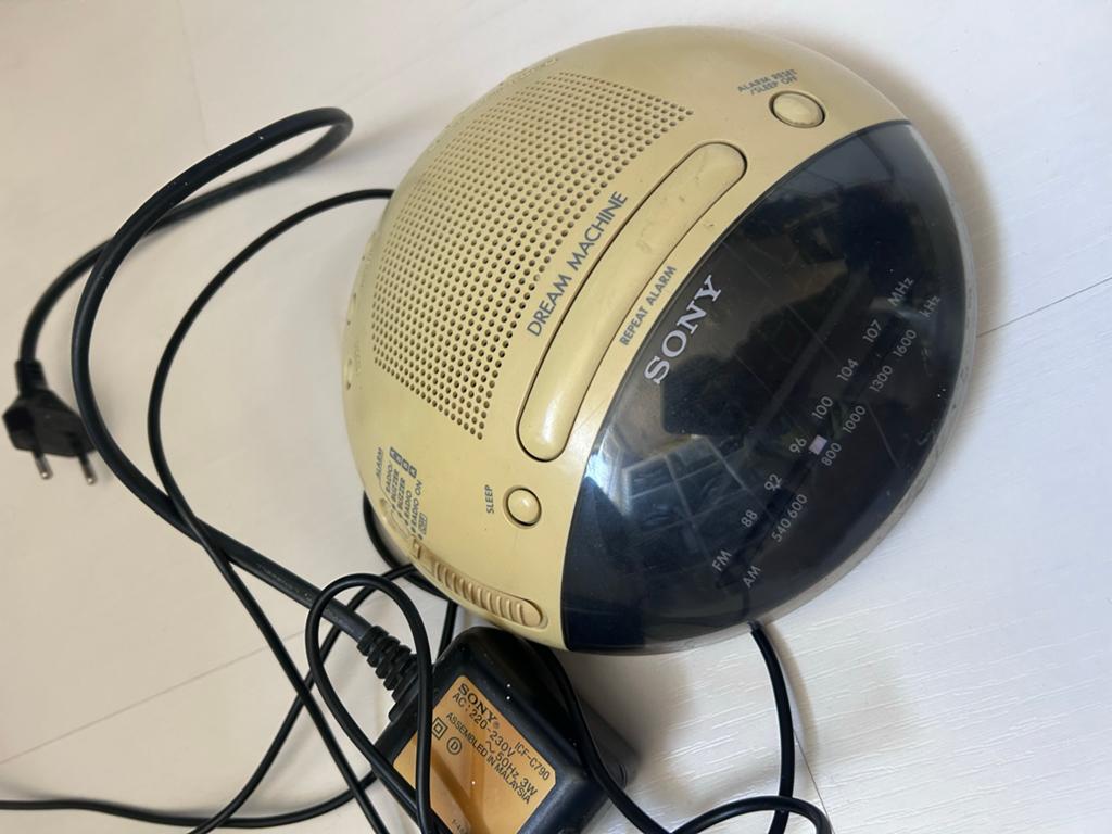 Sony Dream Machine Wekker Radio - Vintage Model, Ophalen of Verzenden, Gebruikt, Radio