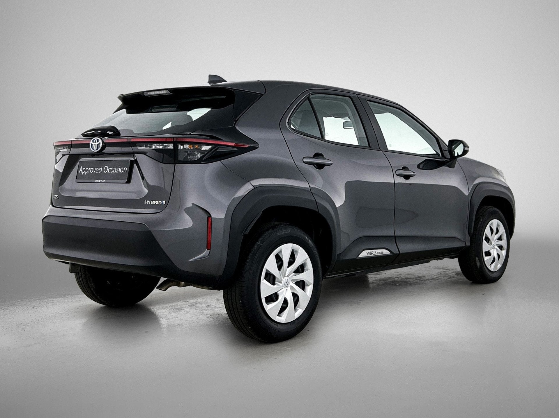 Toyota Yaris Cross 1.5 Hybrid 115 Active (bj 2024), 12 maanden, Stof, Gebruikt, Zwart