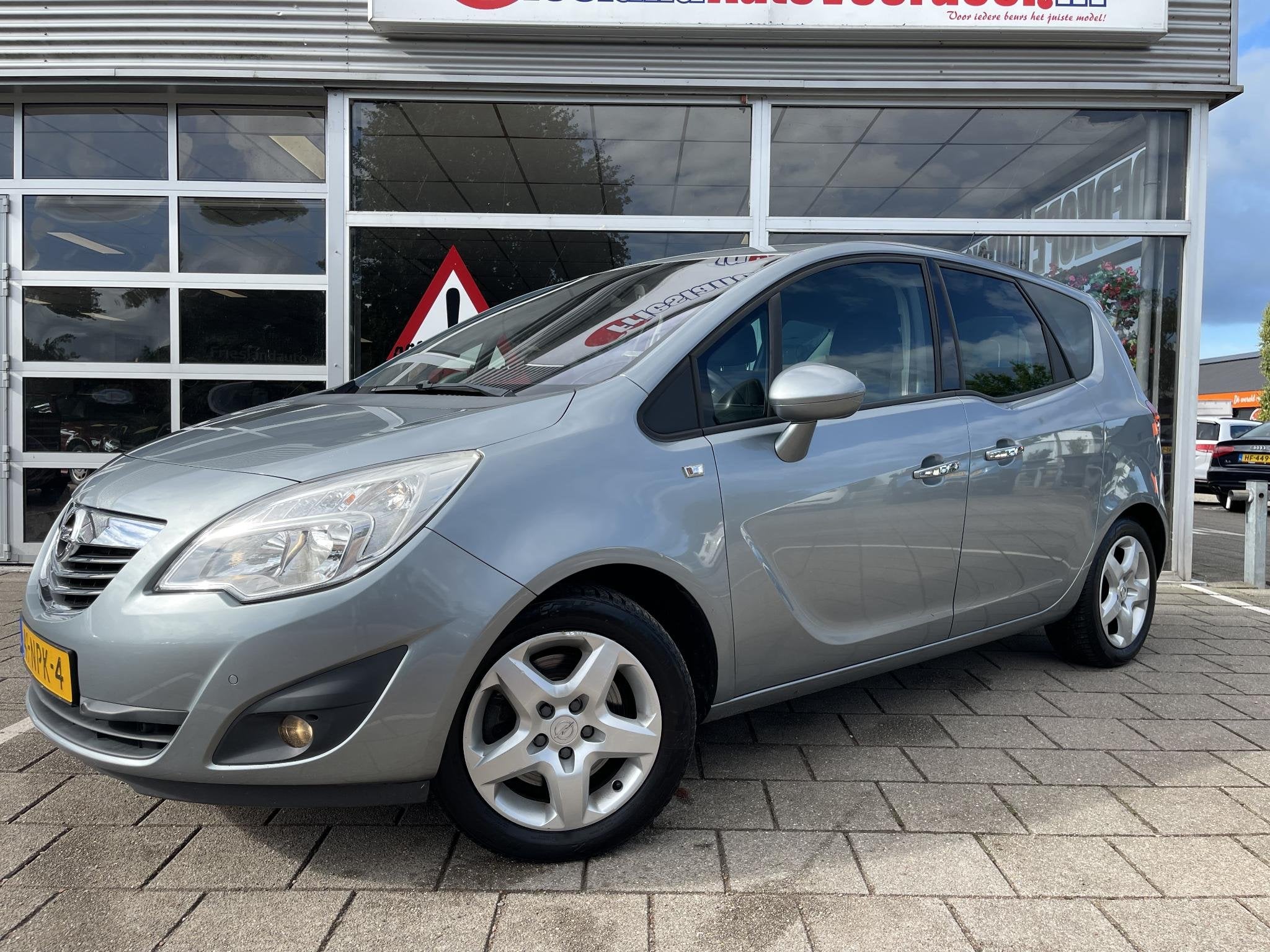 Opel Meriva 1.4 Turbo Cosmo /Cruise/Clima/Trekhaak/, Voorwielaandrijving, Euro 5, Gebruikt, 680 kg
