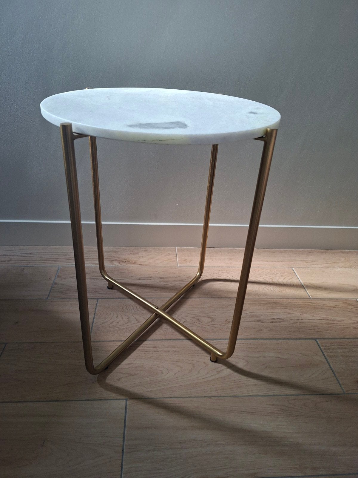 Mooie bijzettafel, 45 tot 60 cm, Minder dan 55 cm, Rond, Ophalen of Verzenden