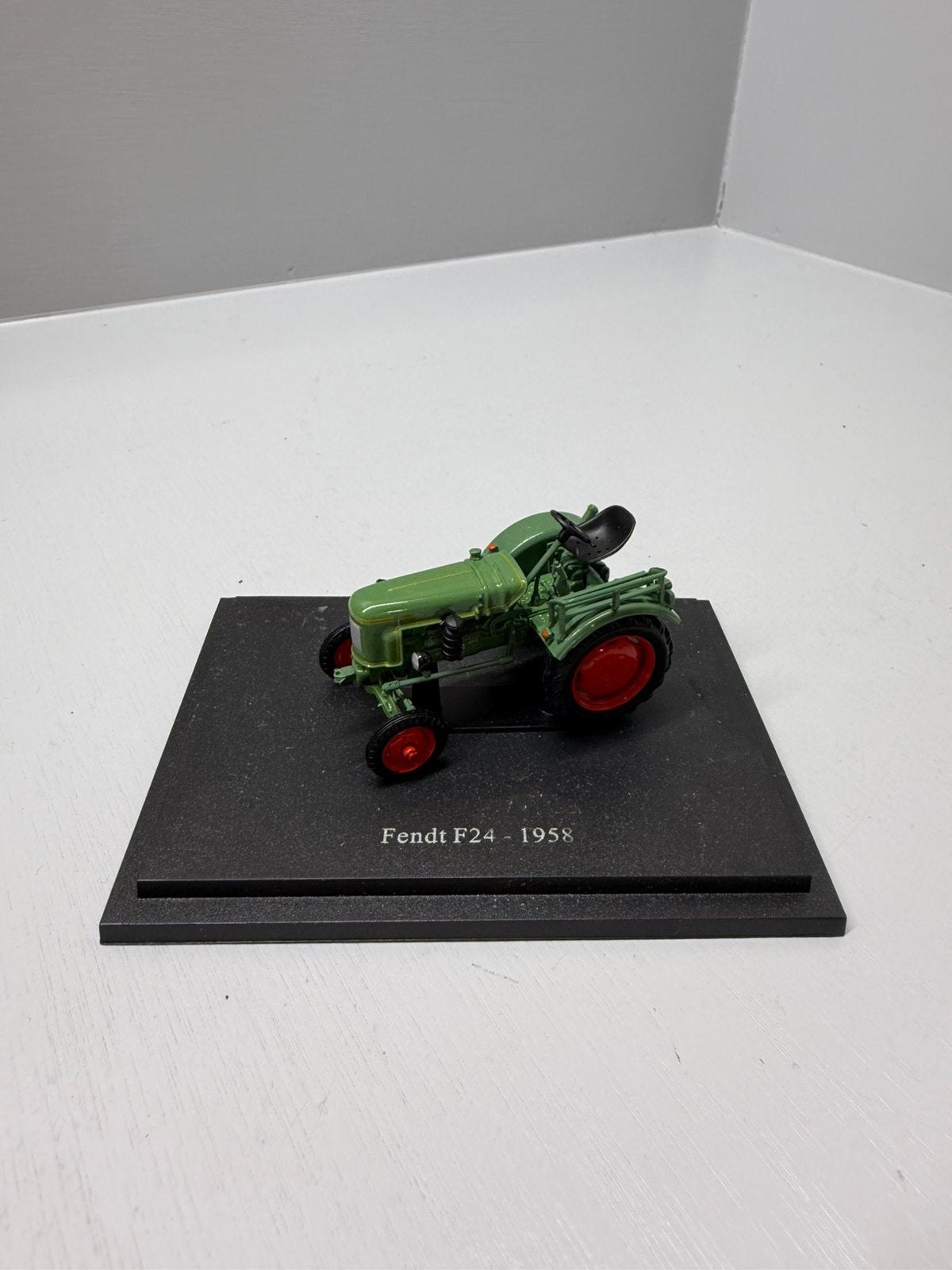 Hachette fendt tractor schaal 1:43, Ophalen of Verzenden, Gebruikt, Tractor of Landbouw, Overige merken