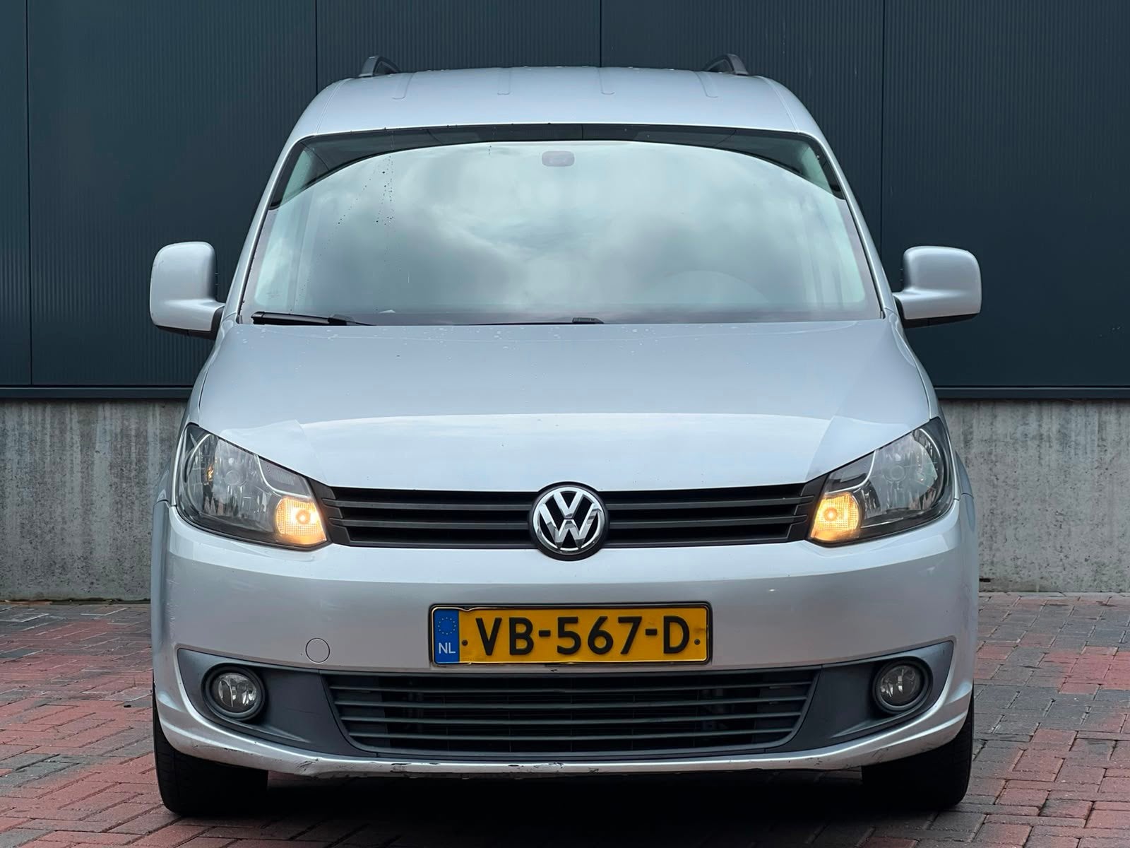 Volkswagen Caddy 1.6 TDI * Navi * Cruise * Aut * Trekhaak *, Auto's, Euro 5, Gebruikt, Zwart, 4 cilinders