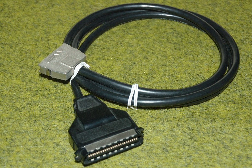SCSI kabels, 2 stuks: AMP en Hewlett Packard, Ophalen of Verzenden, Gebruikt