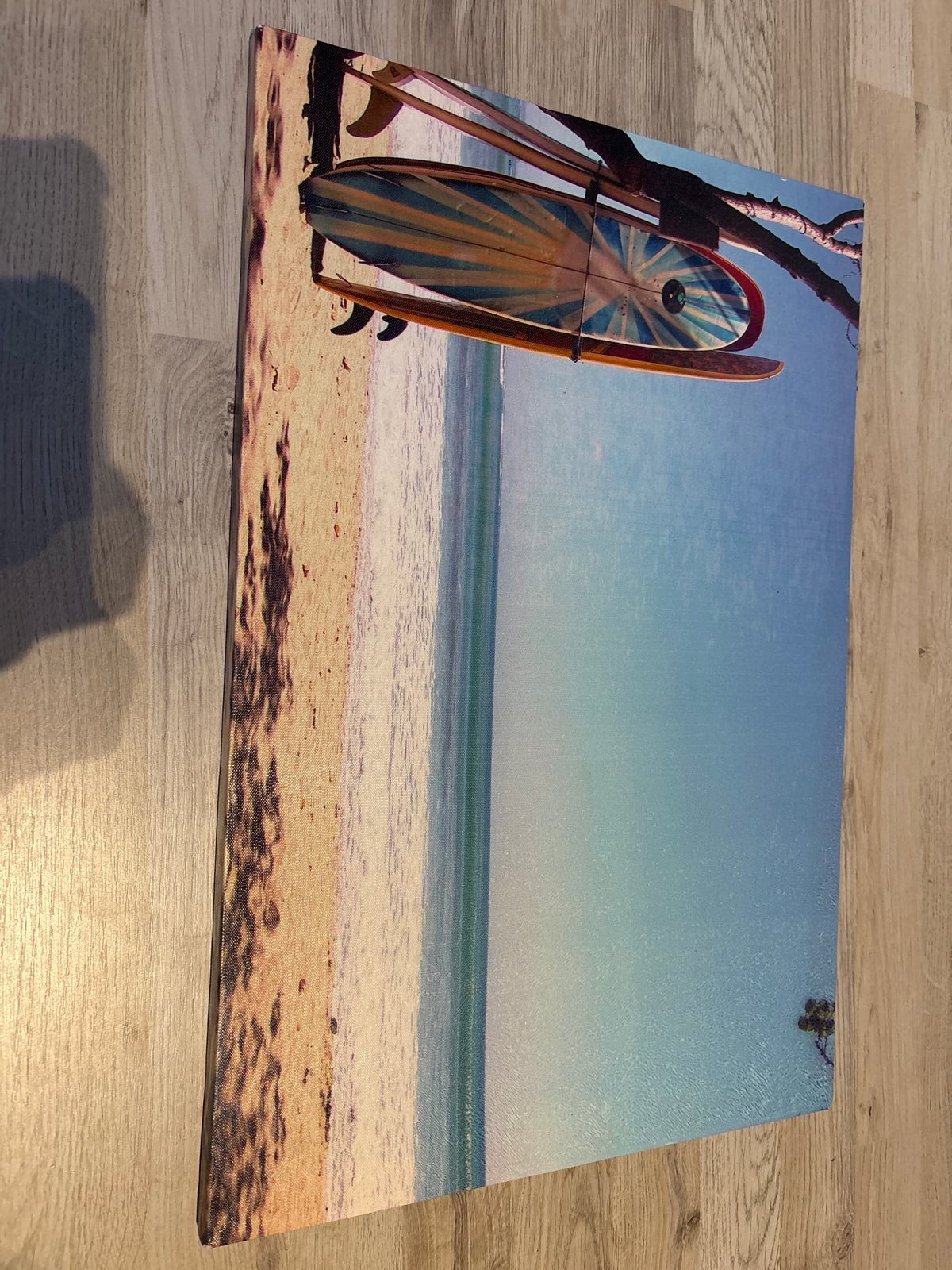 Strand foto poster met surfplanken, 50 – 75, Nieuw, Ophalen of Verzenden, Foto of Poster