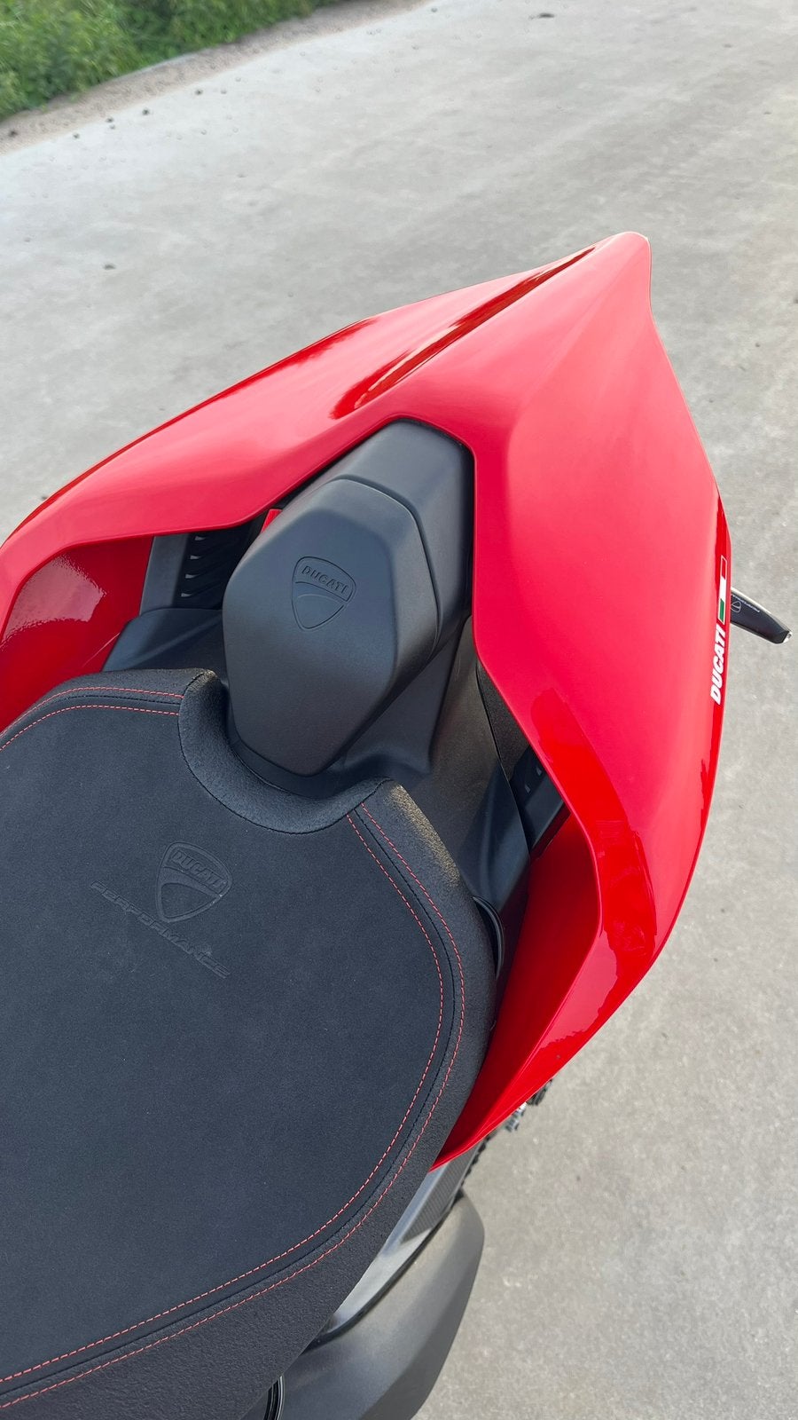 Ducati Panigale V4 R S Performance  Zadel - rode Stiksels, Motoren, Ophalen of Verzenden, Gebruikt