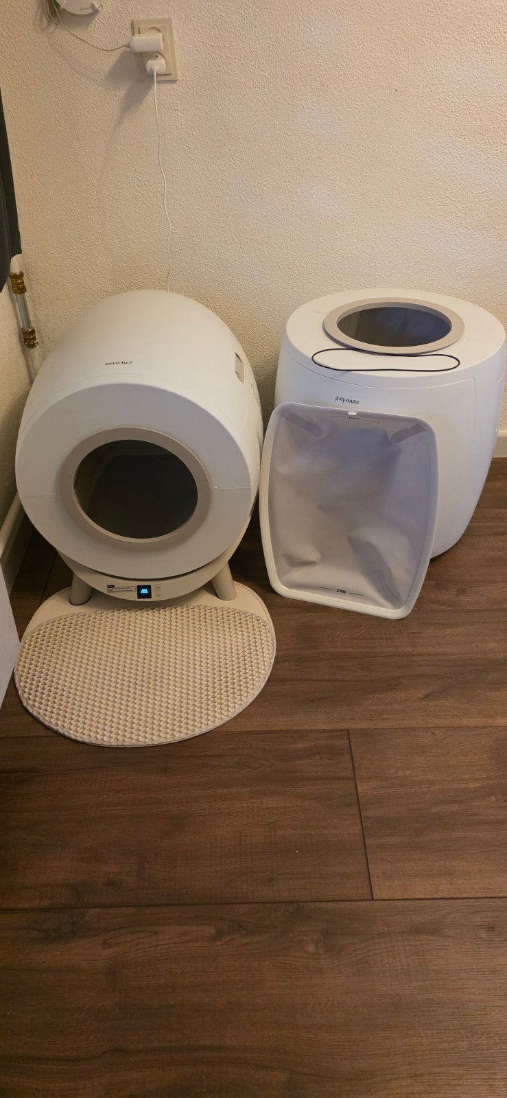 revo-loo elektrische kattenbak, Ophalen of Verzenden, Zelfreinigend, Zo goed als nieuw, Gesloten