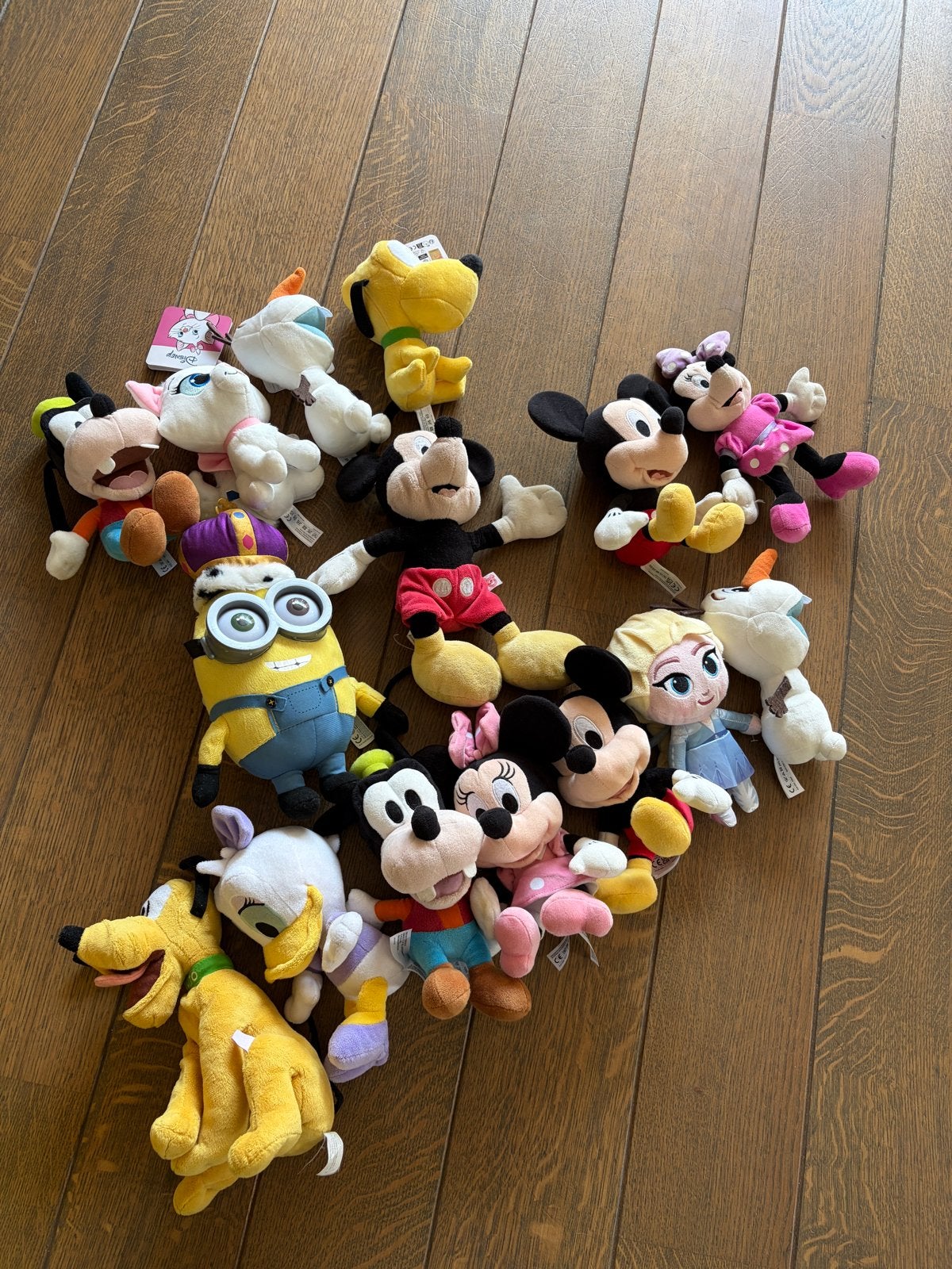 Disney Knuffels - Nieuwstaat met labels, Ophalen of Verzenden, Mickey Mouse, Zo goed als nieuw, Knuffel