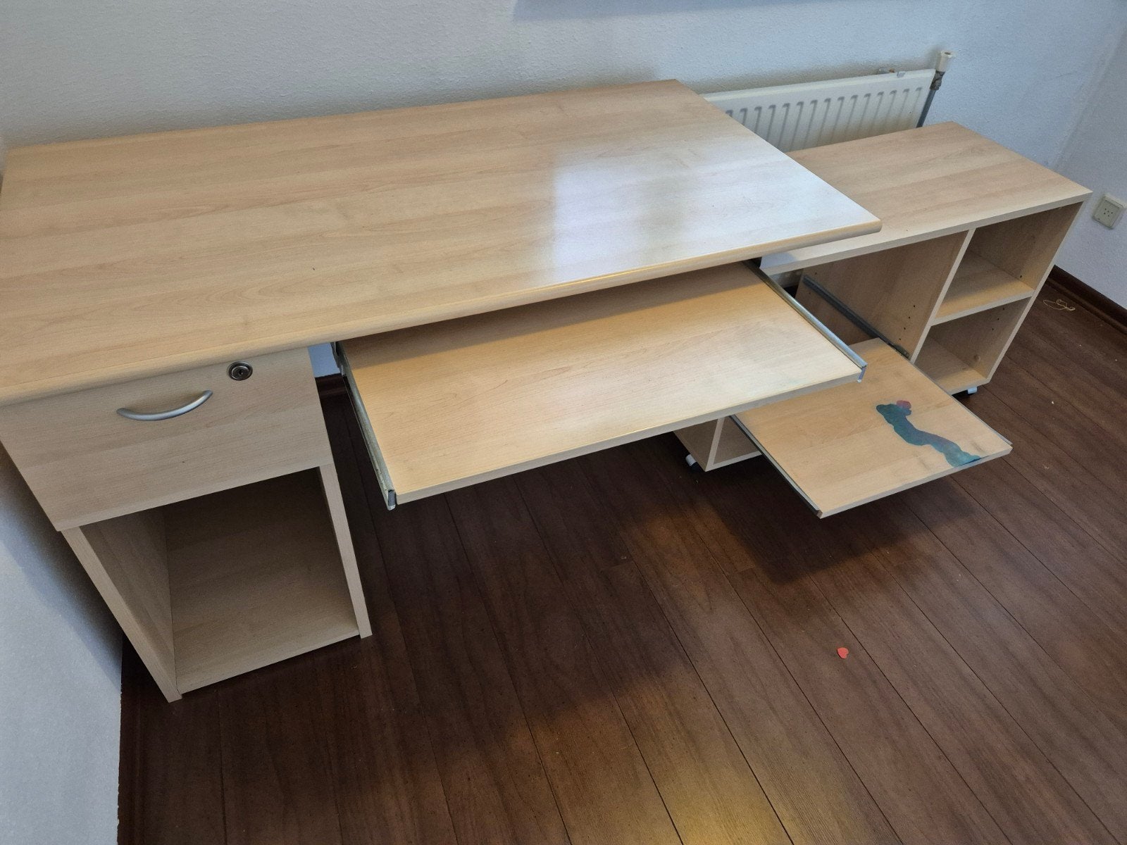 Bureau met lades en opbergruimte - 70x130cm, Ophalen, Gebruikt, Spaanplaat of MDF, Bruin