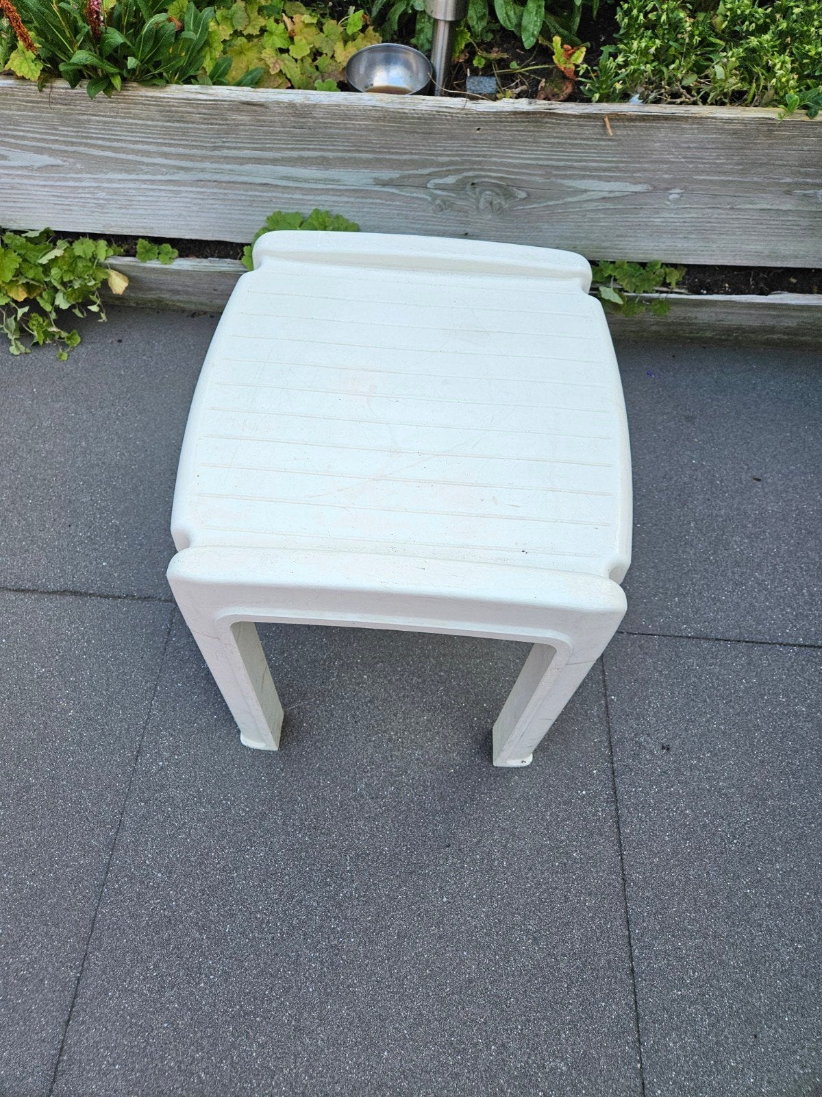 Hartman kunststof krukje/voetenbankje, Ophalen, Gebruikt, Kunststof