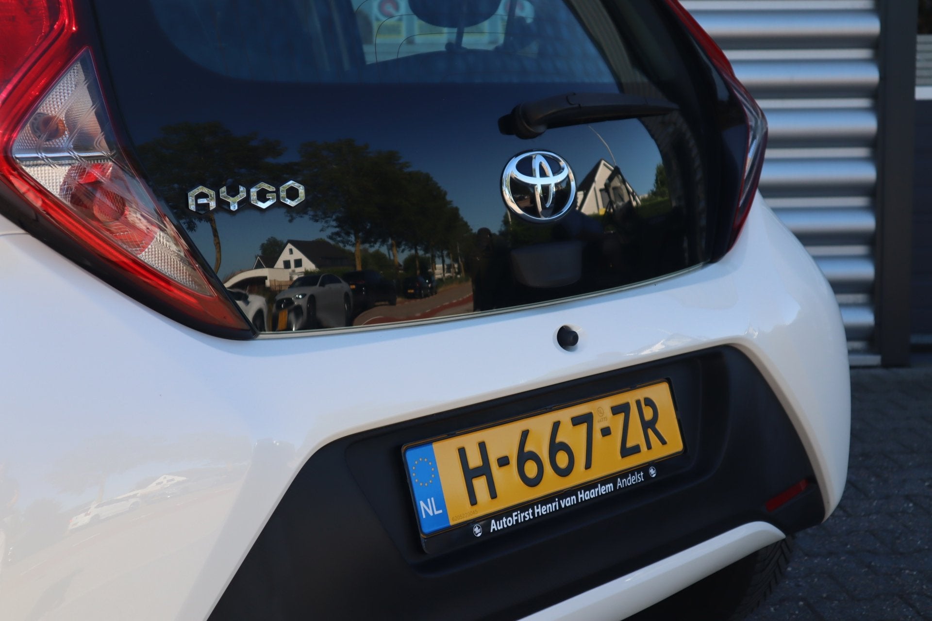 Toyota Aygo 1.0 VVT-i x, Stof, Gebruikt, 4 stoelen, Wit