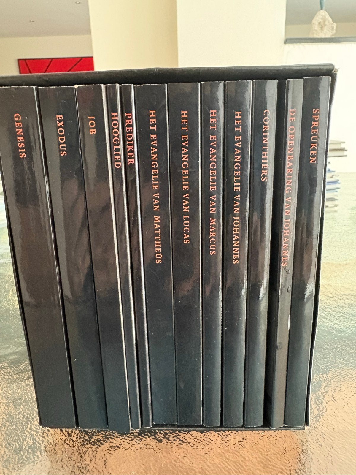 De Bijbel: Oude en Nieuwe Testament met inleidingen, Ophalen of Verzenden, Zo goed als nieuw, Christendom | Katholiek