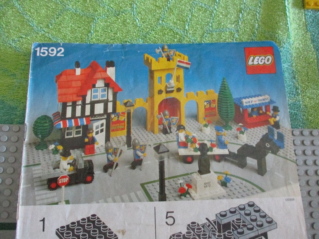 lego Set 1592 Town Square (VK), Kinderen en Baby's, Speelgoed | Duplo en Lego, Ophalen of Verzenden, Gebruikt, Complete set, Lego