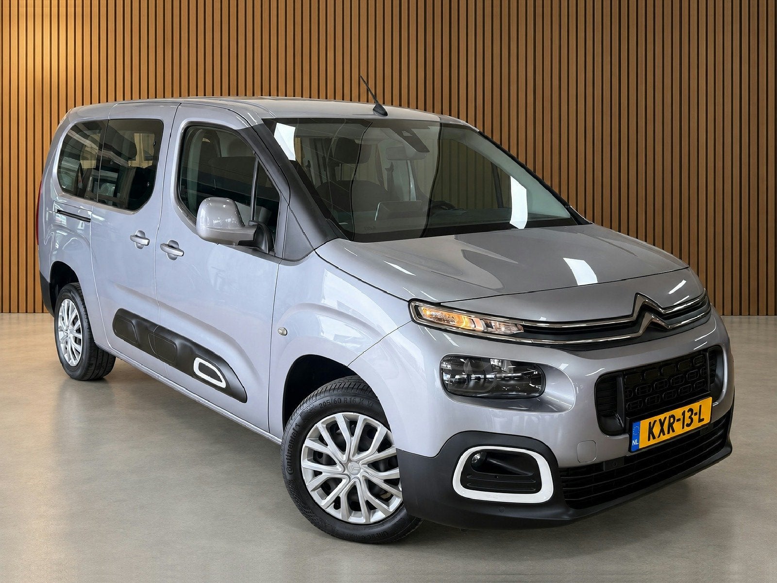 Citroën Berlingo XL 1.2 PureTech Feel 7p. | Sensoren | Crui, Auto's, Voorwielaandrijving, Gebruikt, Euro 6, 1199 cc