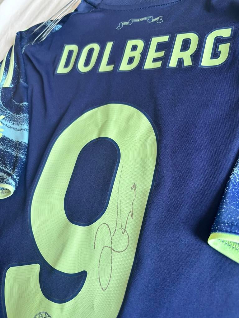 Ajax gesigneerd shirt kasper dolberg nieuw met doos, Ophalen of Verzenden, Zo goed als nieuw, Shirt