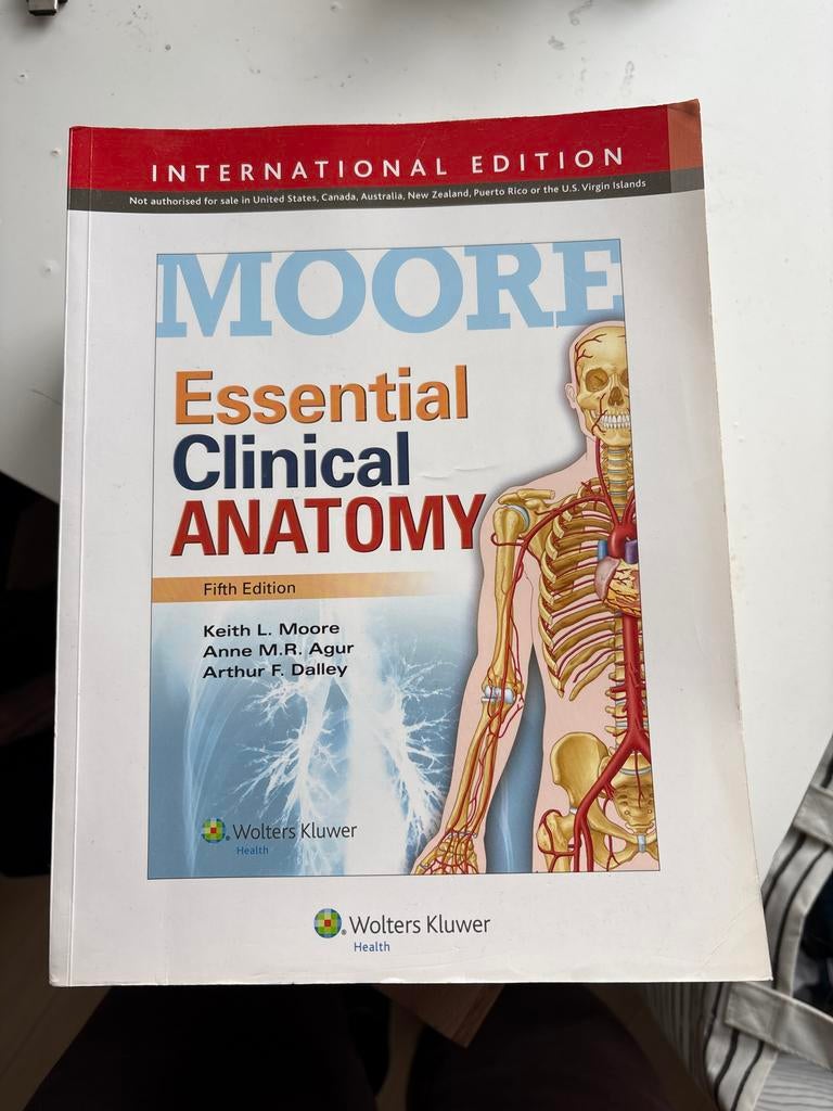 Moore Essential Clinical Anatomy - Vijfde Editie, Ophalen of Verzenden, Beta, Zo goed als nieuw, WO